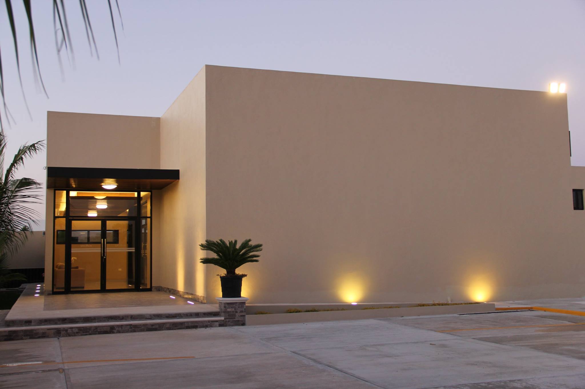 Entrada Principal 2